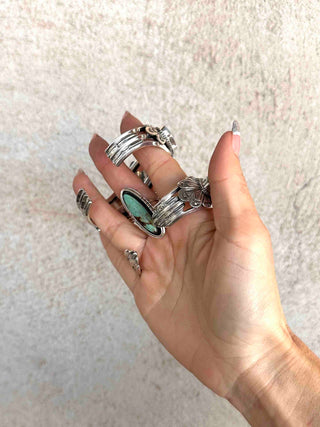 RTS ★ Royalty Cuff