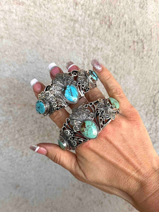 RTS ★ Royalty Cuff