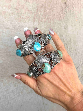 RTS ★ Royalty Cuff