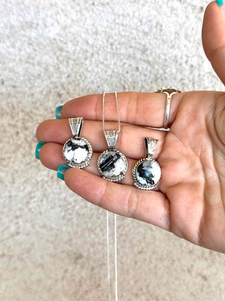 RTS ★ Revolution Necklace ★ White Buffalo