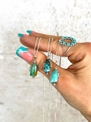 RTS ★ Sideways Necklace