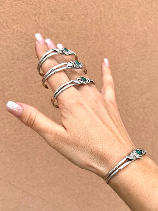 RTS ★ Malachite Leaf Cuff