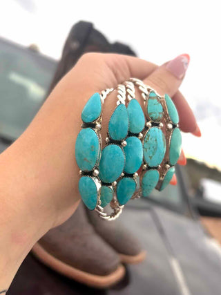 RTS ★ Your Trusted Trio Cuff