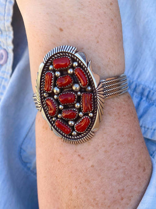 RTS ★ 10 Stone Coral Power Cuff
