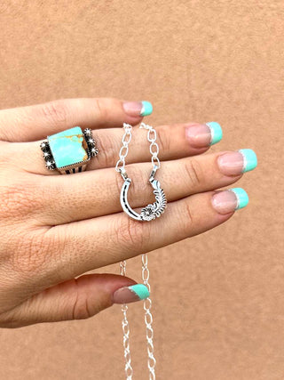RTS ★ Silver Floral Horseshoe Necklace