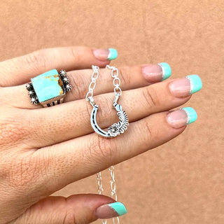 RTS ★ Silver Floral Horseshoe Necklace