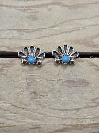 RTS ★ Sweet Shell Studs