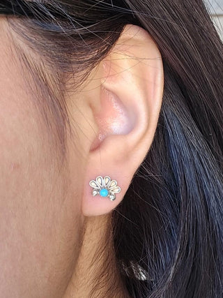 RTS ★ Sweet Shell Studs