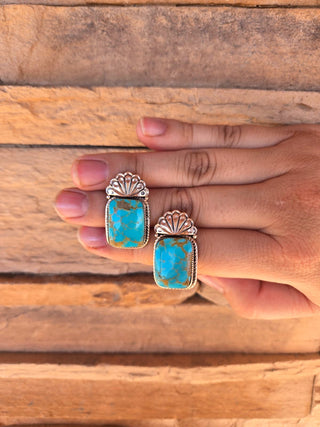 RTS ★ Innocence Stud Earrings