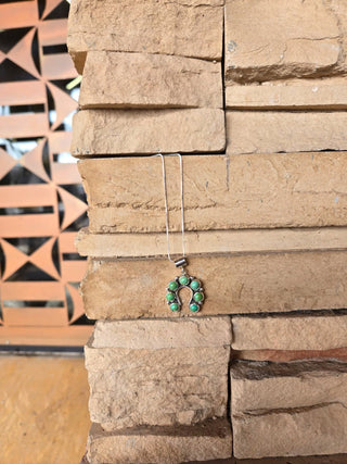 RTS ★ Full of Wonder Horseshoe Necklace