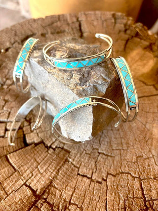 RTS ★ Turquoise Zig Zag Cuff