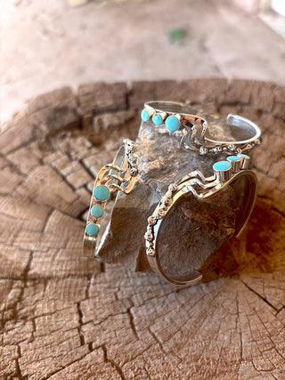 RTS ★ Triple Swirl Cuff