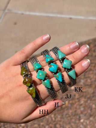 RTS ★ Spoil Me Cuff