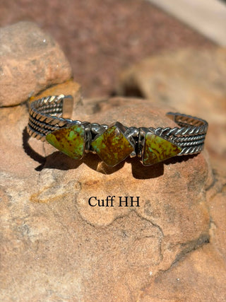 RTS ★ Spoil Me Cuff