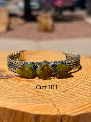 RTS ★ Spoil Me Cuff
