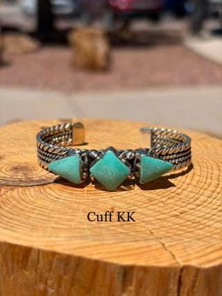 RTS ★ Spoil Me Cuff