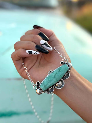 RTS ★ Big Is Beautiful Bar Necklace