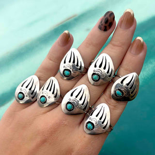 RTS ★ Lucky Bear Paw Ring