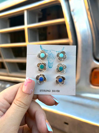 RTS ★ Daisy Bloom Stud Earrings