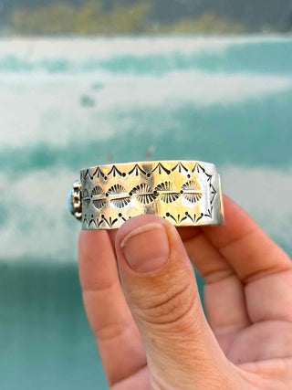 RTS ★ Eyes Only For You Cuff