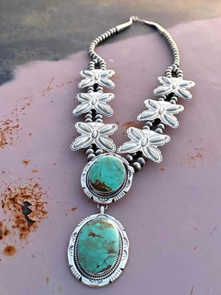 RTS ★ Bussin' Butterfly Necklace