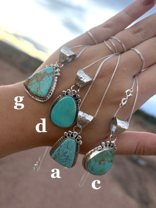 RTS ★ Western Sweetheart Pendant