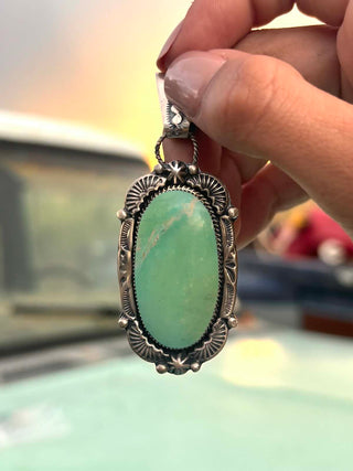 RTS ★ It's A Vibe Pendant
