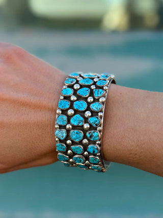 RTS ★ Dancing Lines Cuff