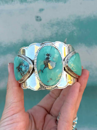 RTS ★ Big Up Your Energy Cuff