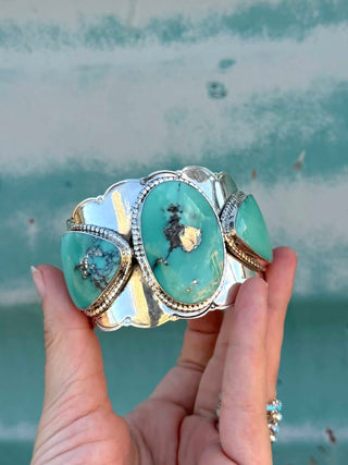 RTS ★ Big Up Your Energy Cuff