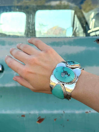 RTS ★ Big Up Your Energy Cuff