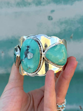 RTS ★ Big Up Your Energy Cuff