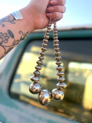 RTS ★ Turning Heads Pearl Necklace