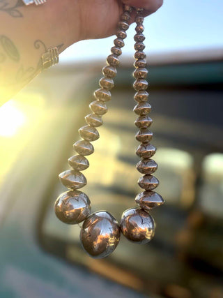 RTS ★ Turning Heads Pearl Necklace