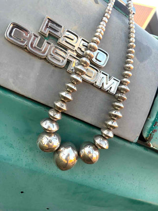 RTS ★ Turning Heads Pearl Necklace