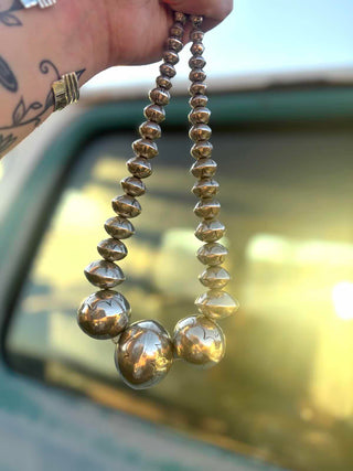 RTS ★ Turning Heads Pearl Necklace