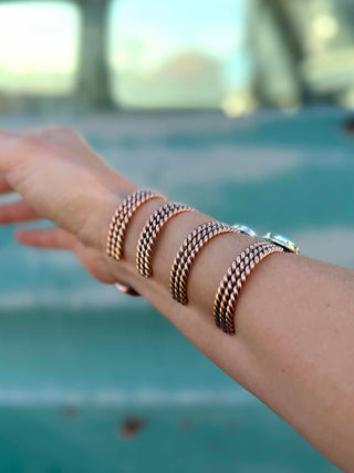RTS ★ Heart On The Line Cuff