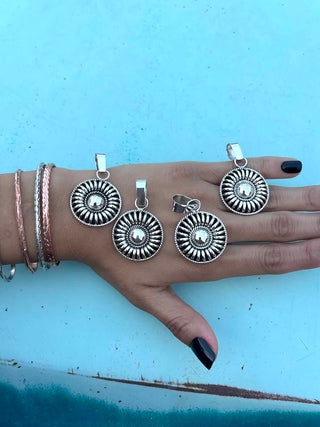 RTS ★ Total Eclipse Necklace