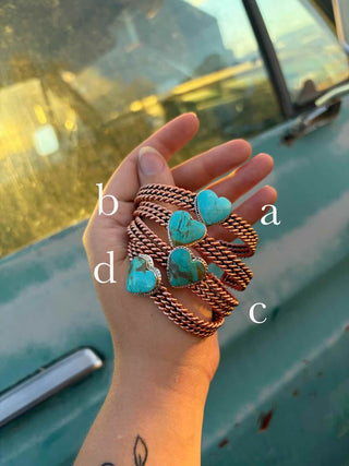 RTS ★ Heart On The Line Cuff