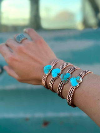 RTS ★ Heart On The Line Cuff