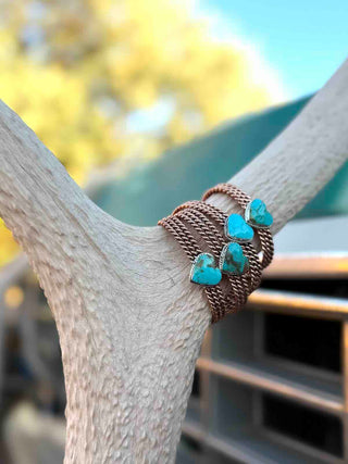 RTS ★ Heart On The Line Cuff
