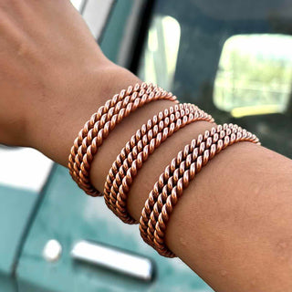 RTS ★ Twisted Love Copper Cuff