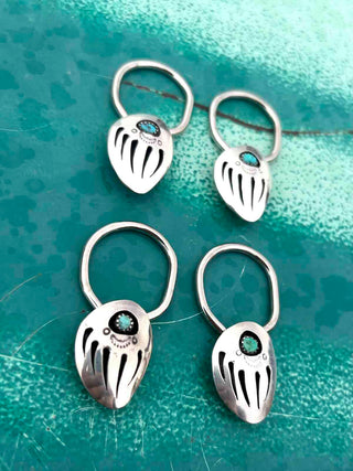 RTS ★ Lucky Bear Paw Key Chain Holder