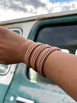 RTS ★ Twisted Love Copper Cuff
