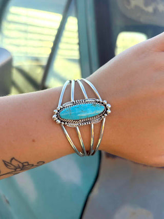 RTS ★ Blue Lagoon Cuff