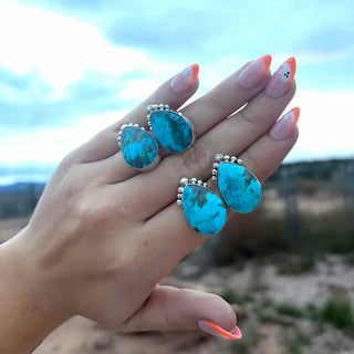 RTS ★ Chunky Drop Studs