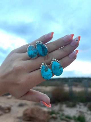 RTS ★ Chunky Drop Studs