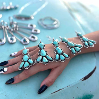 RTS ★ Front And Center Necklace