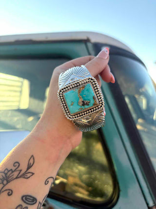 RTS ★ Ain't No Square Cuff