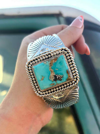 RTS ★ Ain't No Square Cuff